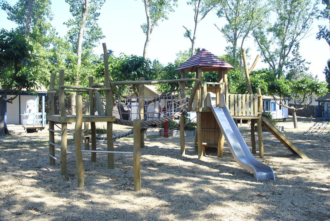 Camping La Dune Vias Exterior photo